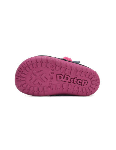 Meisje Blootsvoets Winterschoen