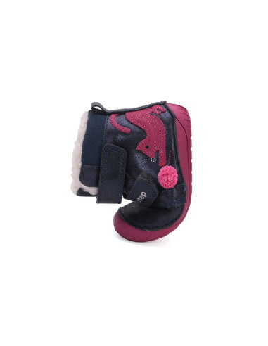 Meisje Blootsvoets Winterschoen